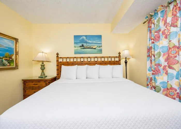 Apartment Island Winds East 504 *